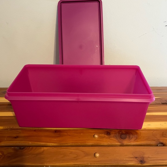 Tupperware Kitchen Tupperware Bread Container Washed But Never Used